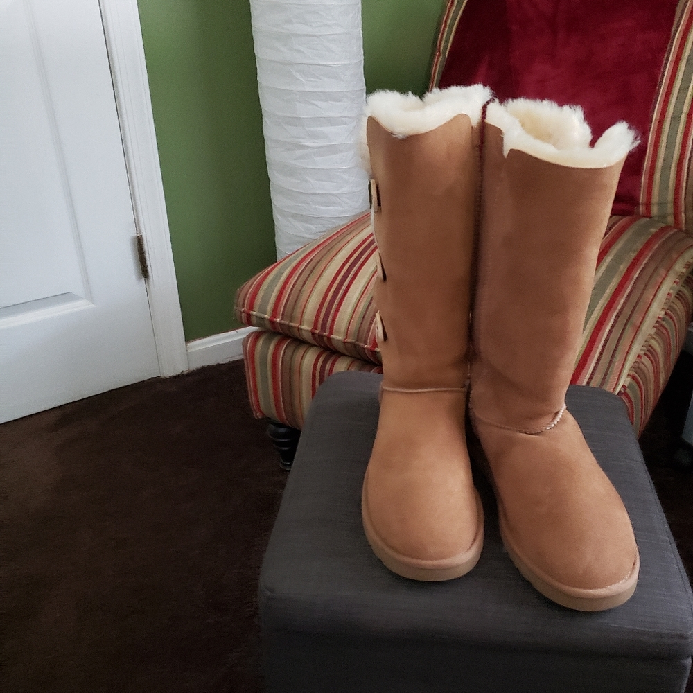 Authentic ugg boots - Picture 5 of 7